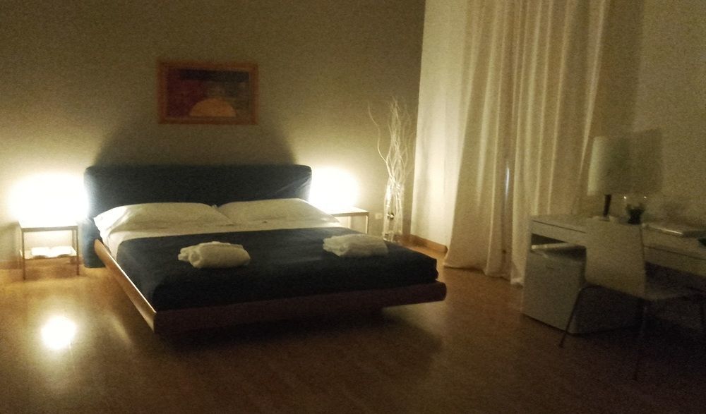 B&B Stesicoro Inhabit - Guesthouse City Center CTA Exteriör bild